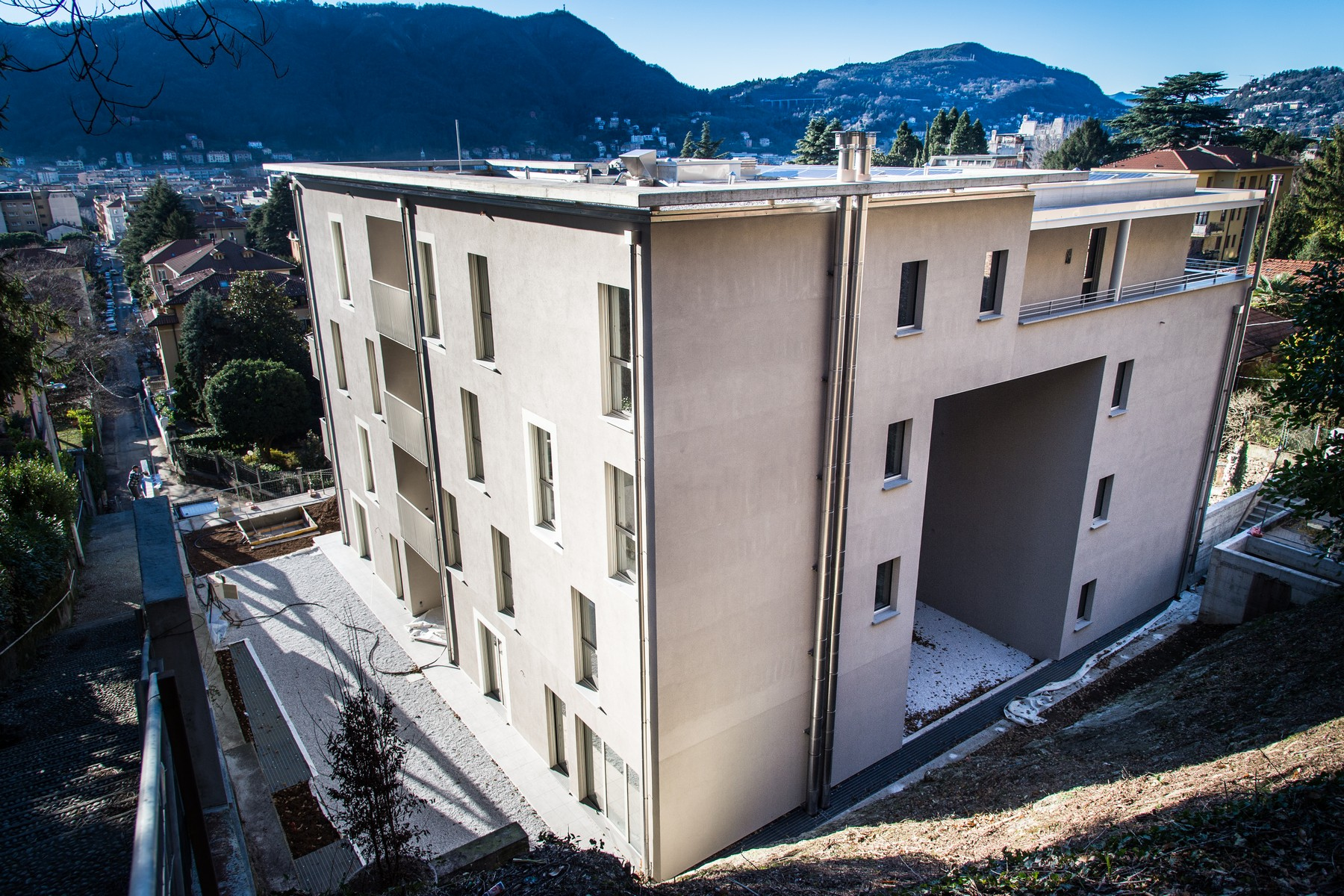 Appartamento in Vendita a Como: 5 locali, 170 mq - Foto 4