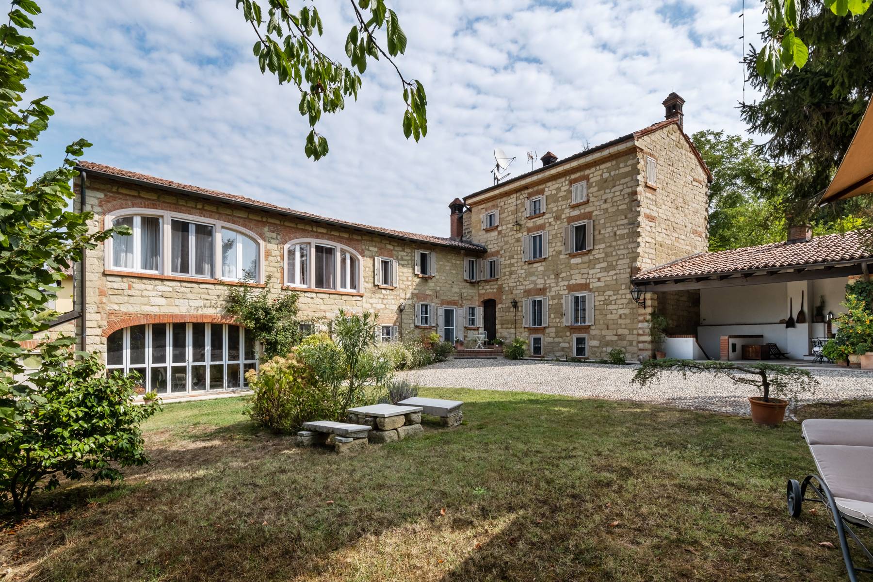 Villa in Vendita a Vignale Monferrato