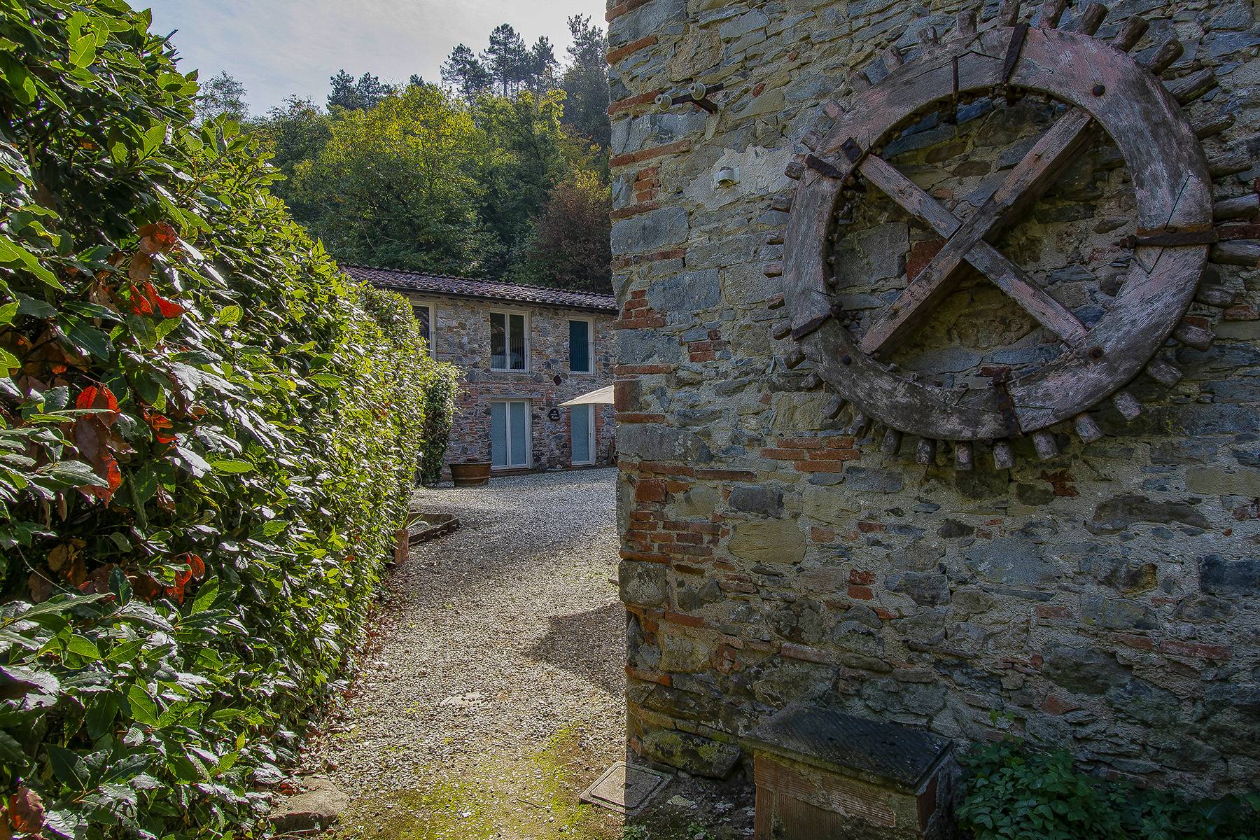 Villa in Vendita a Lucca: 5 locali, 610 mq - Foto 4