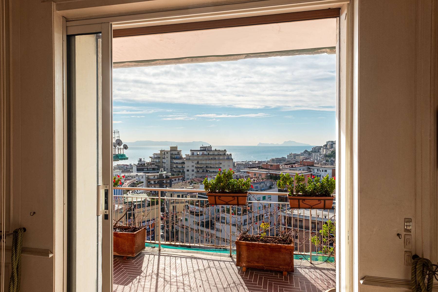 Appartamento in Vendita a Napoli: 5 locali, 350 mq - Foto 5