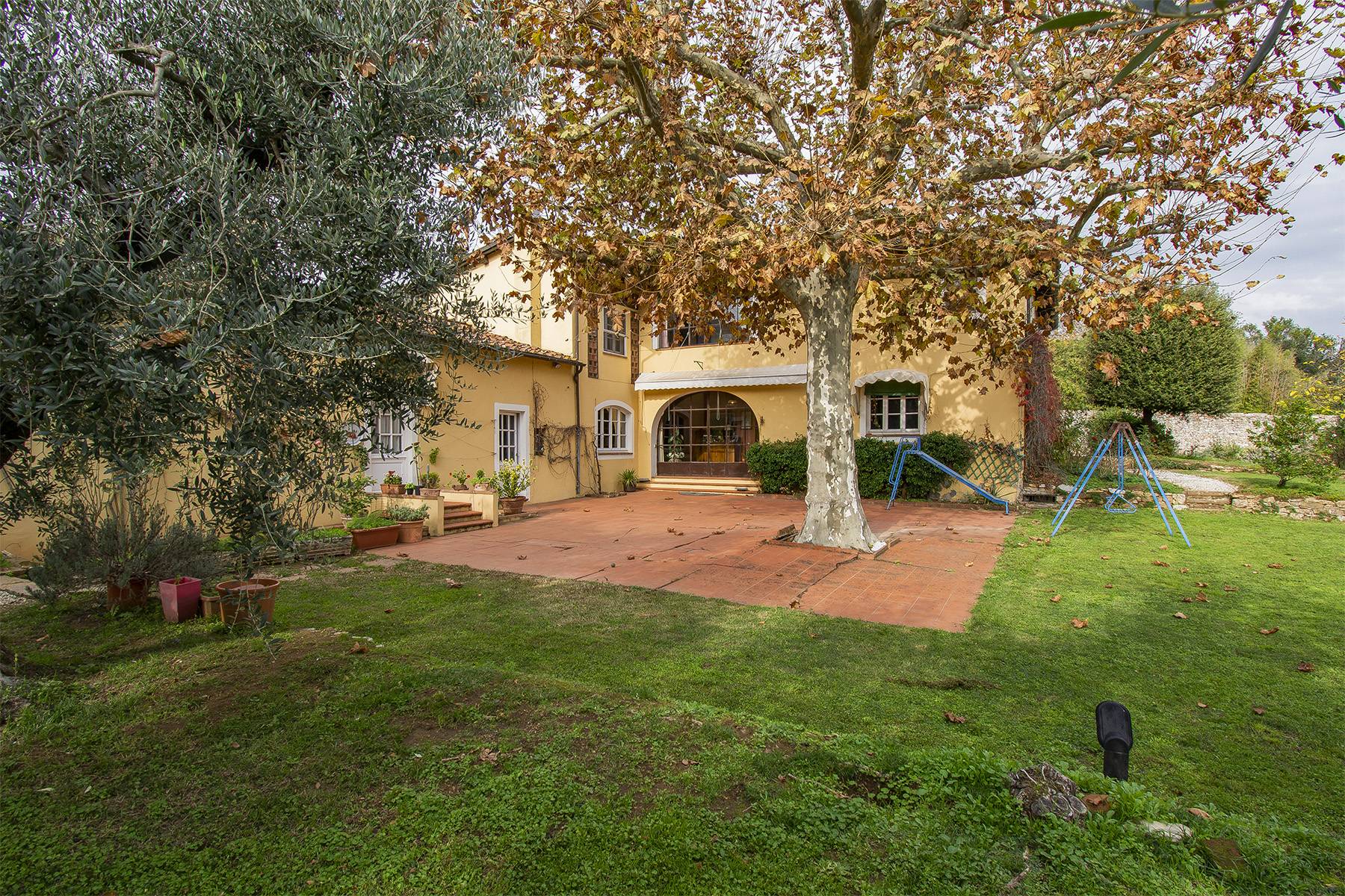 Casa indipendente in Vendita a Lucca: 5 locali, 500 mq - Foto 2