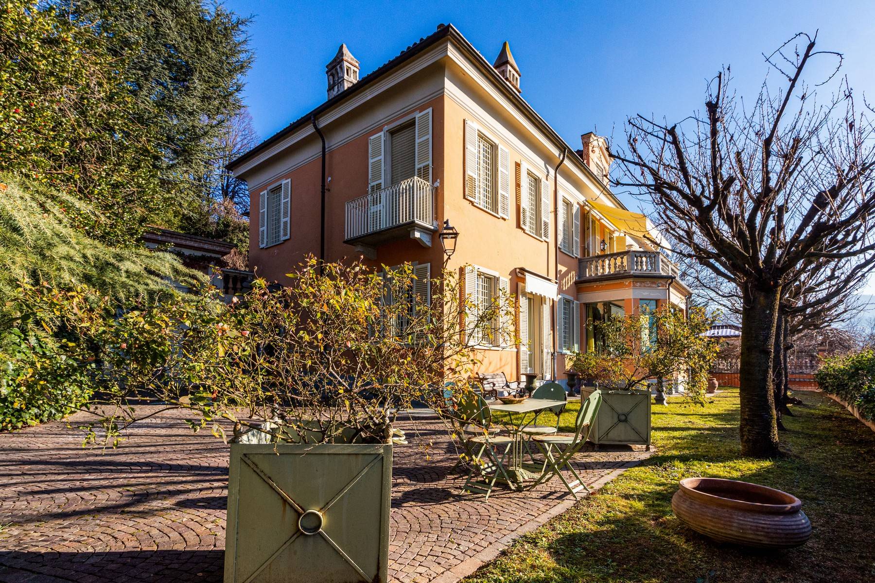 Villa in Vendita a Torino strada santa margherita
