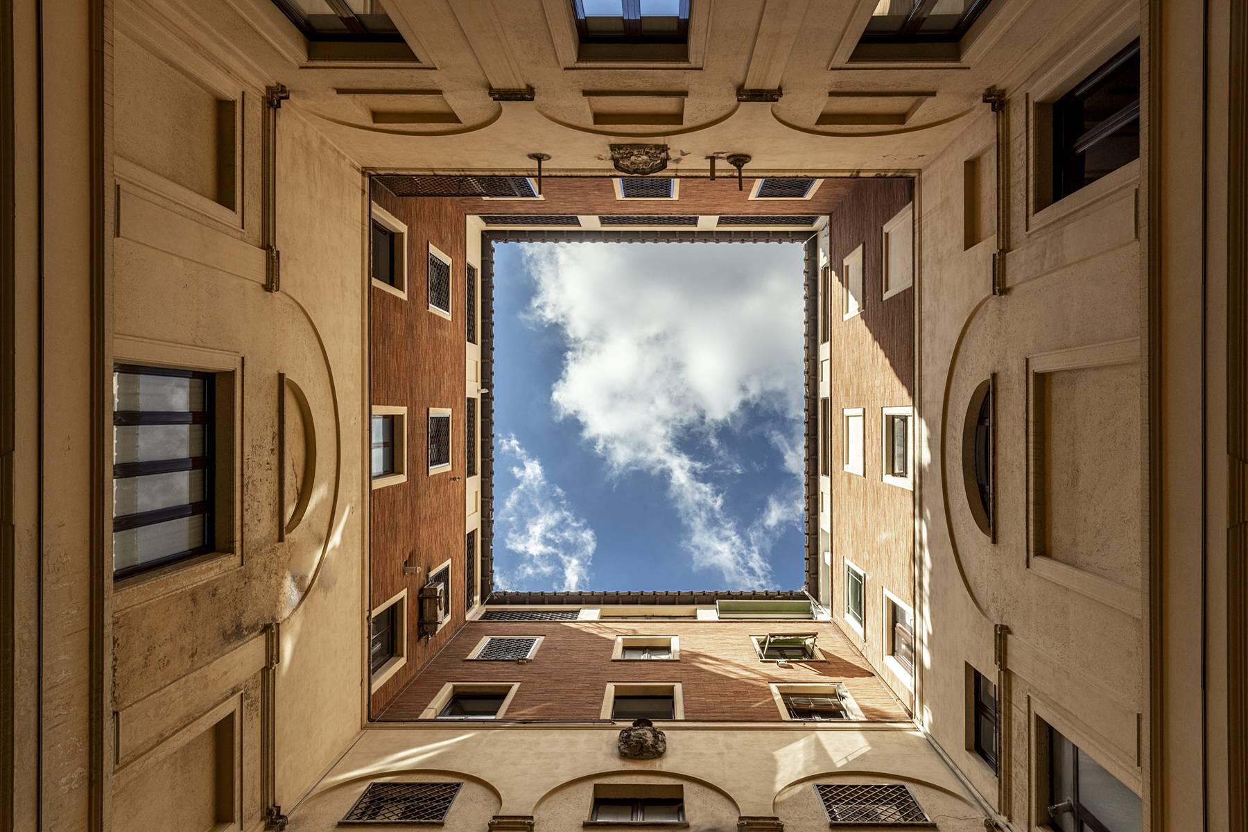 Appartamento in Vendita a Roma via arco de' ginnasi