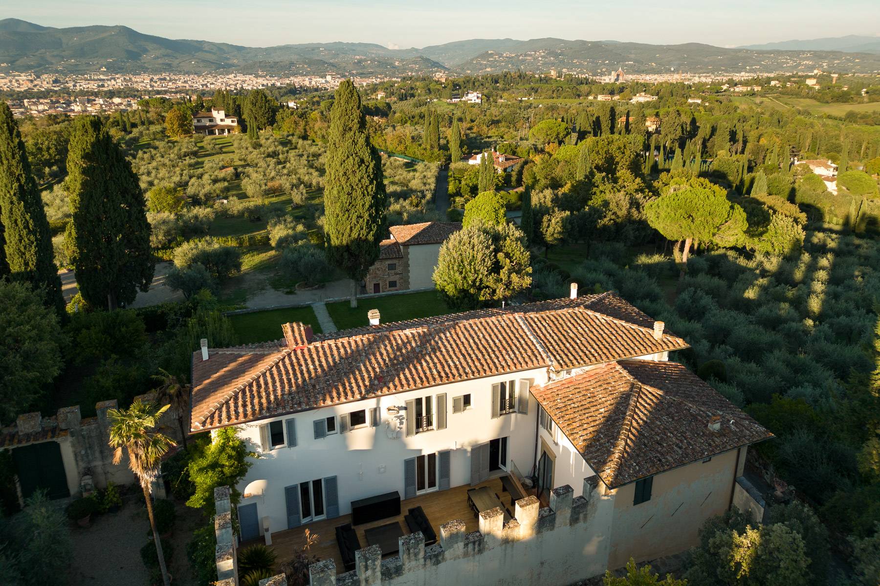 Villa in Vendita a Firenze: 5 locali, 750 mq - Foto 3