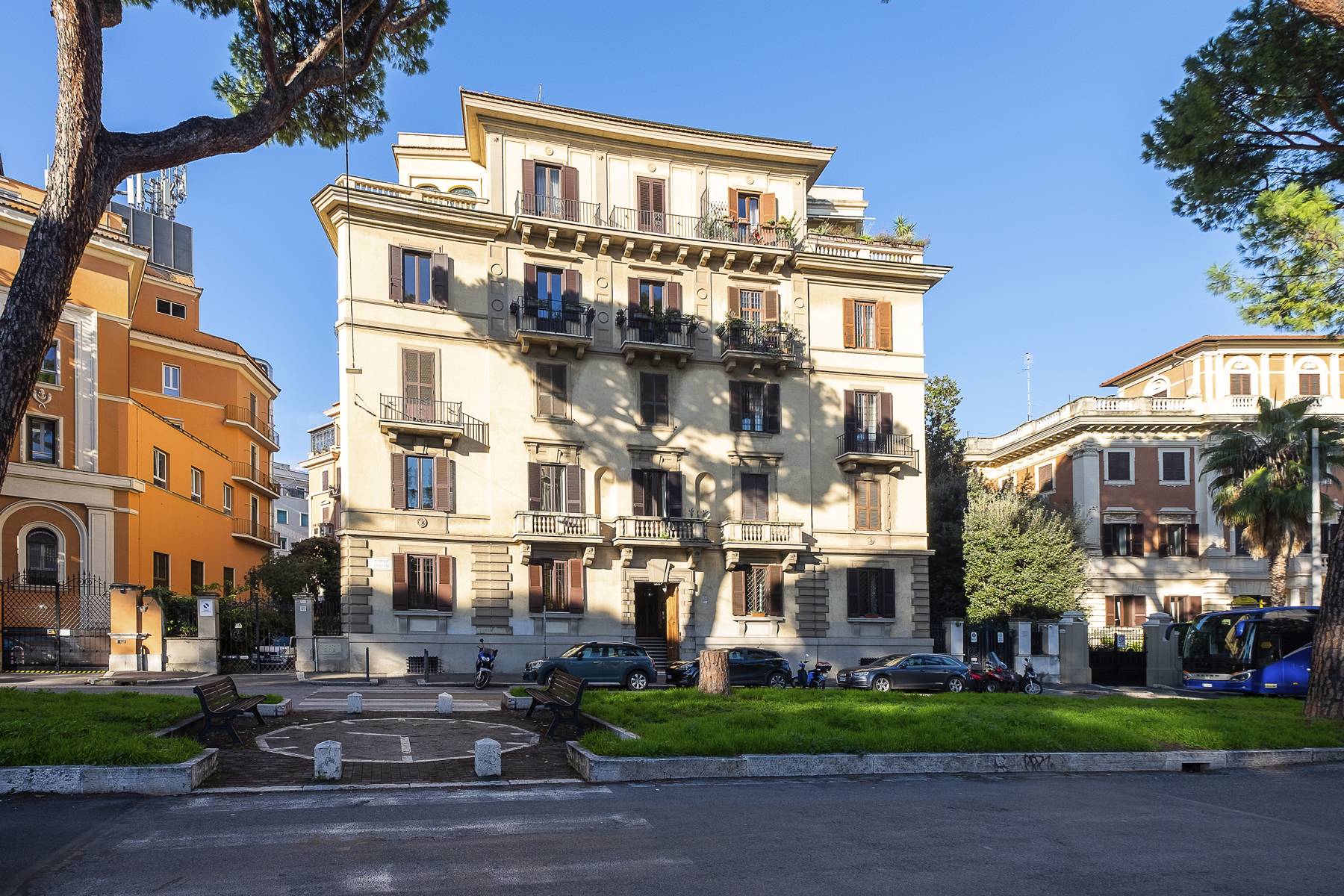 Appartamento in Vendita a Roma: 5 locali, 295 mq - Foto 1