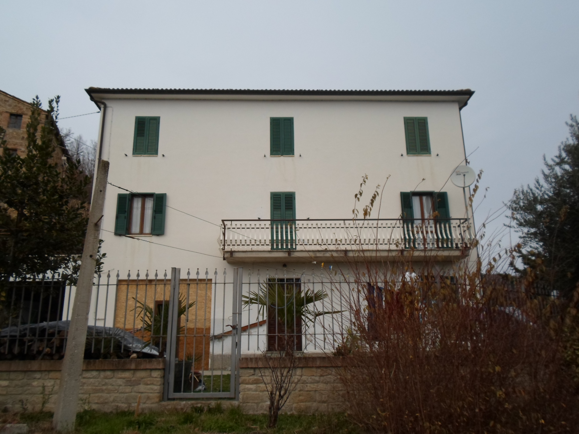 Palazzo / stabile di 350 mq a Montefalcone Appennino