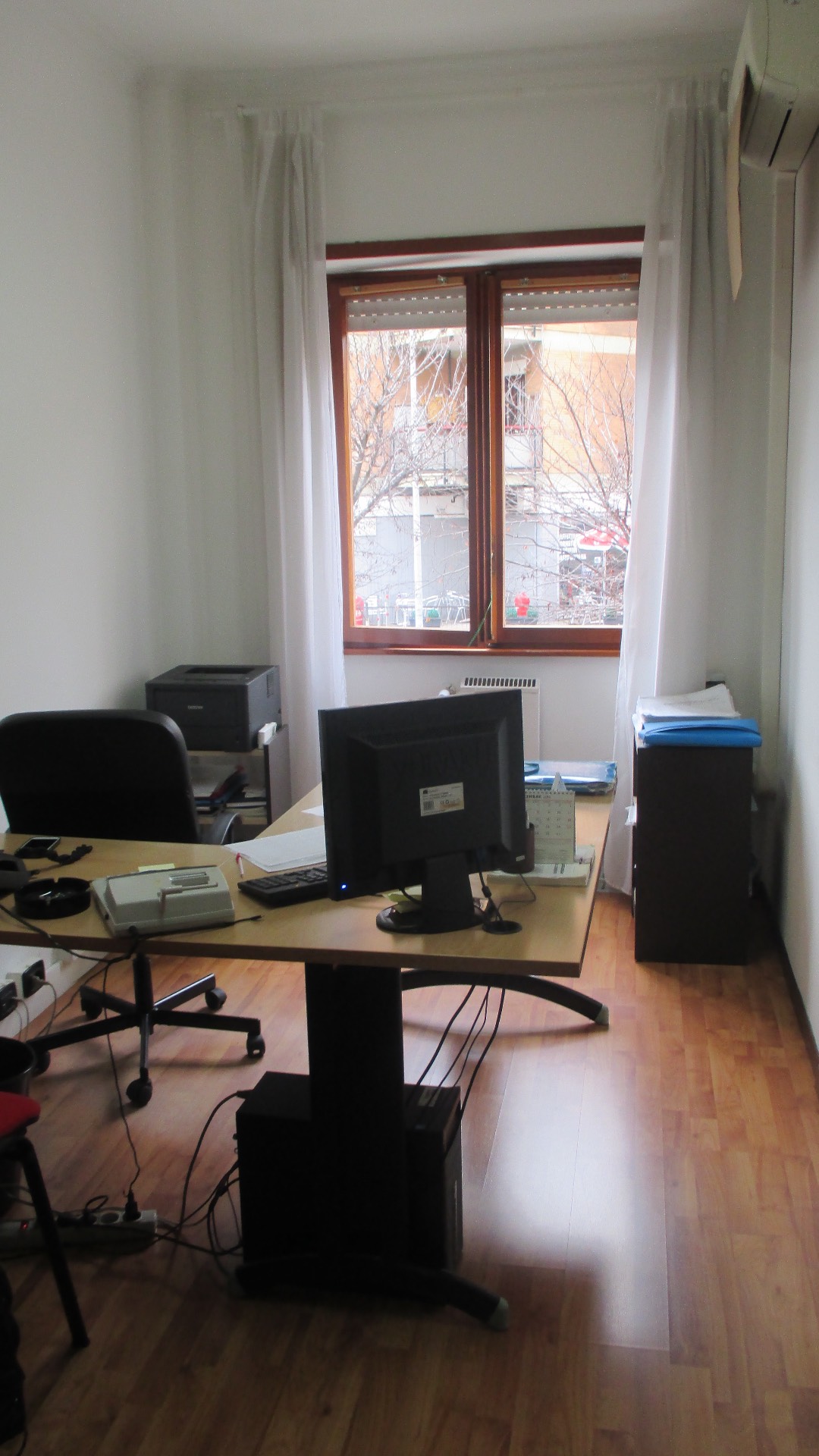 Ufficio - Loc.Com. ROMA vendita  Appia Nuova  Volpes Case srl