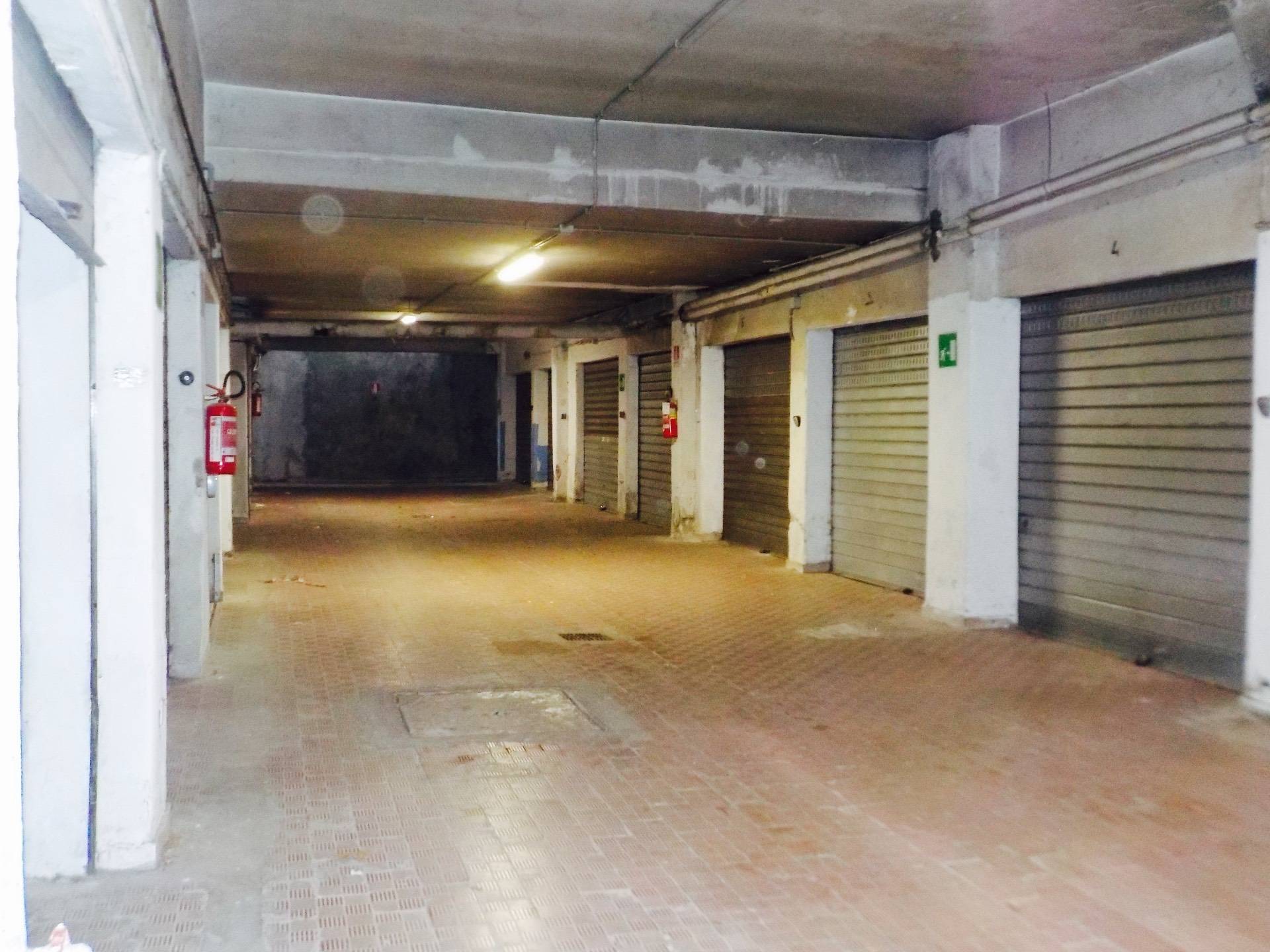 Box auto - Posto auto ROMA vendita  Prati  Volpes Case srl