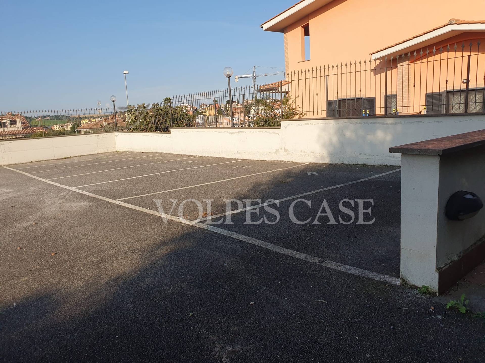 Garage/Box/Posto auto in vendita a Tor Lupara, Fonte Nuova (RM)