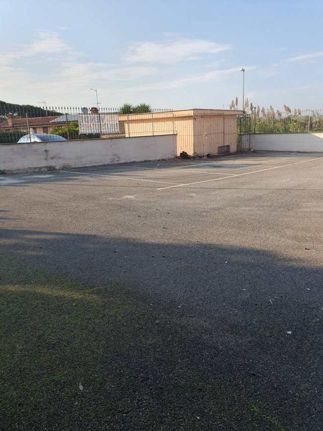 Garage/Box/Posto auto in vendita a Tor Lupara, Fonte Nuova (RM)