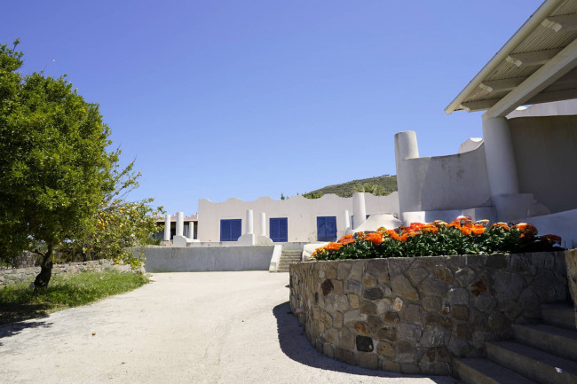 Appartamento in vendita a Lipari in zona Quattropani