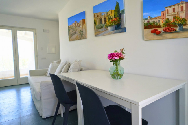 Appartamento in vendita a Lipari in zona Quattropani