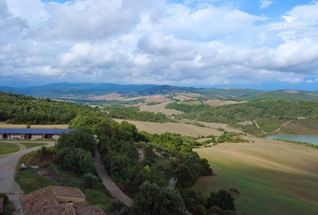 Farm for sale in Radicondoli in  area