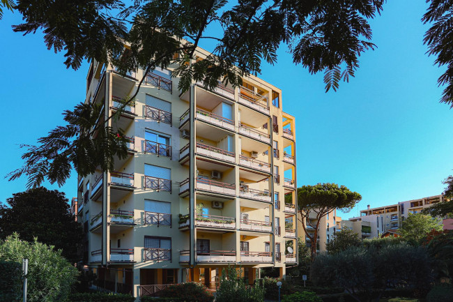 Appartamento in vendita a Roma in zona Fonte Meravigliosa