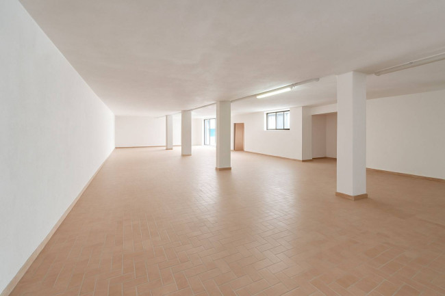 Studio/Ufficio in vendita a Fonte Nuova in zona Tor Lupara