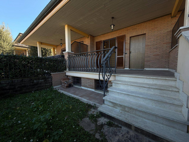 Villino a schiera in vendita a Roma in zona Torvergata