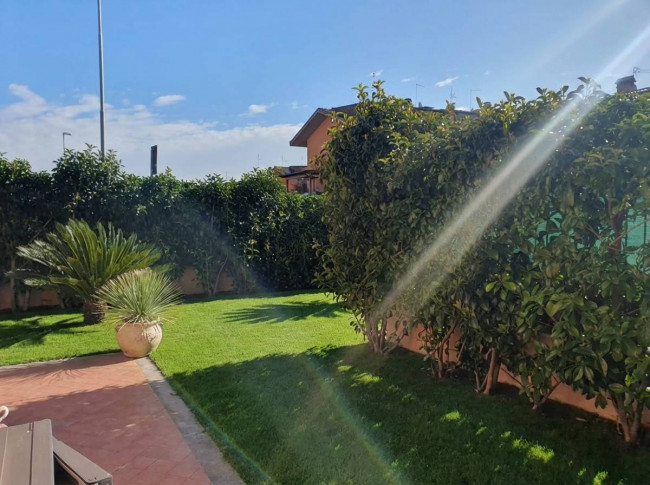 Appartamento in vendita a Fonte Nuova in zona Tor Lupara