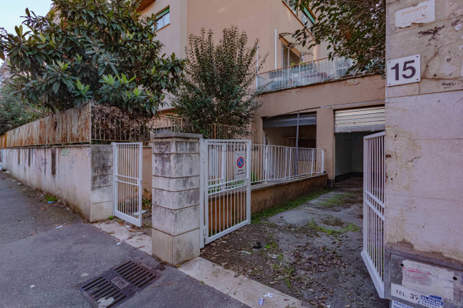 Box o garage in vendita a Roma in zona Torrevecchia