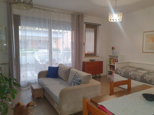 Studio flat for sale in Roma in Settebagni area