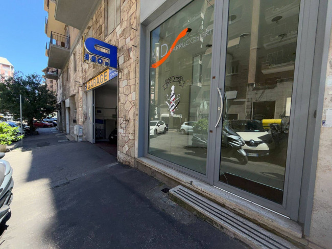 Locale/Negozio in vendita a Roma in zona Africano