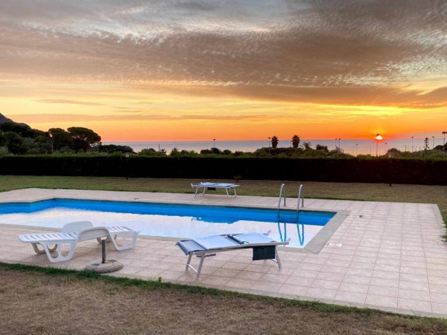 Villino a schiera in vendita a Tertenia in zona 