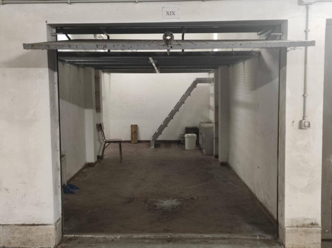  for rent in Roma in Nuovo Salario area