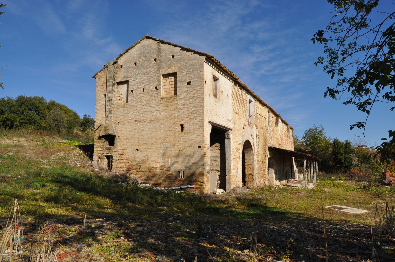 Rustico - Cascina MONSAMPOLO DEL TRONTO vendita  Collinare  Abitare Gruppo Immobiliare