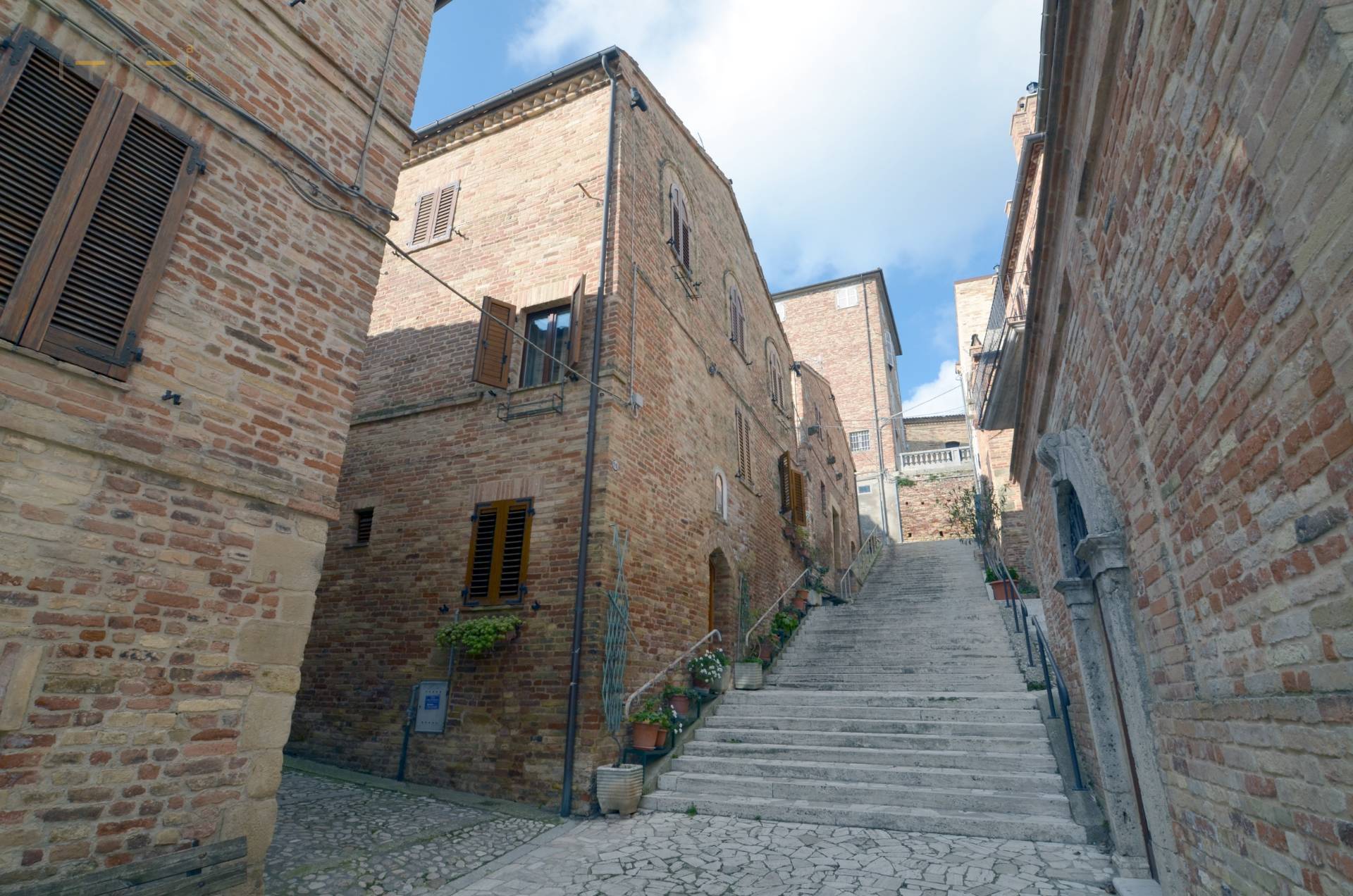 Villa Unifamiliare - Indipendente RIPATRANSONE vendita  Centrale / Centro Storico (vecchio Incasato Medievale)  Abitare Gruppo Immobiliare