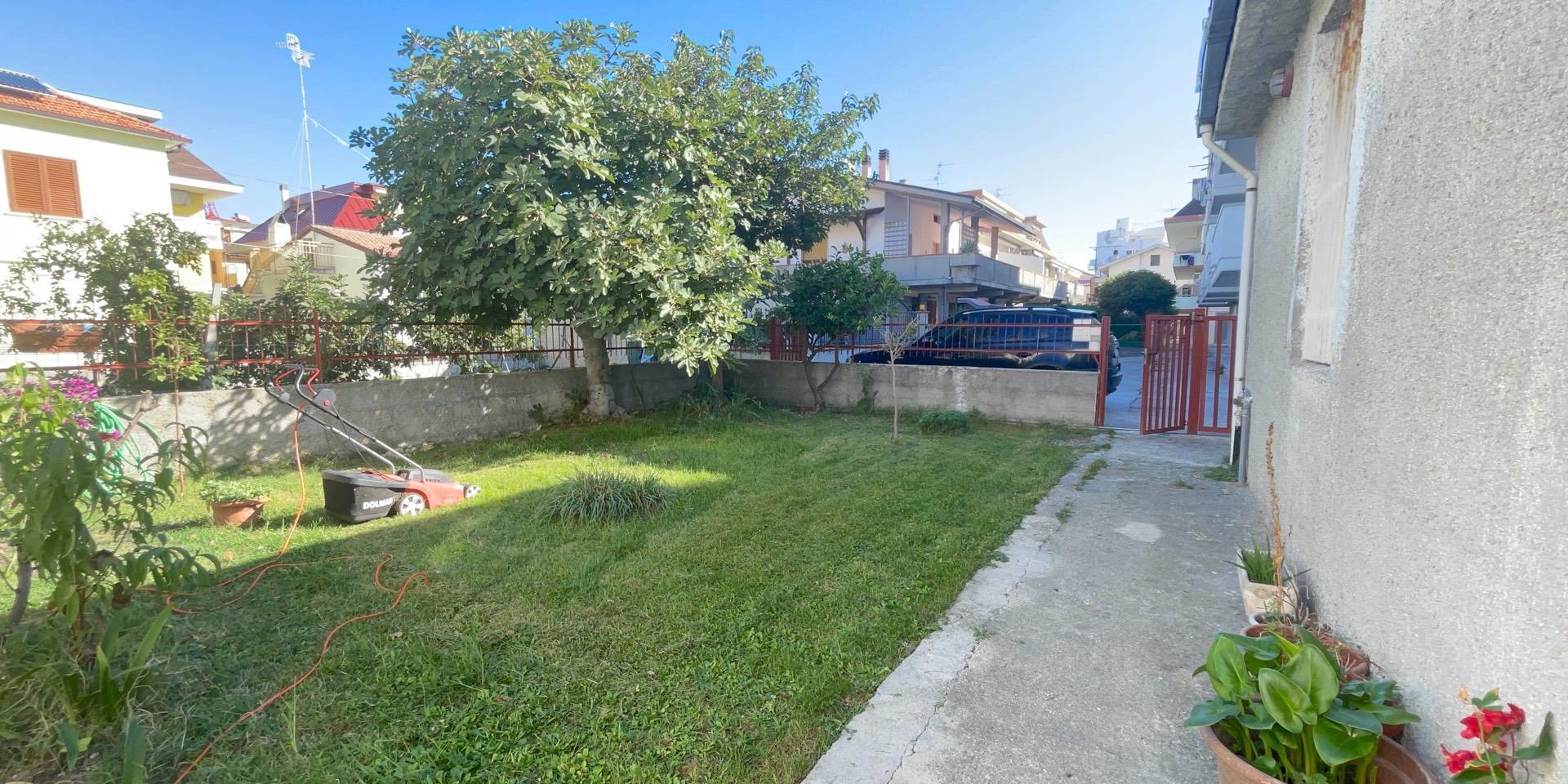 Casa indipendente in vendita a Martinsicuro (TE)