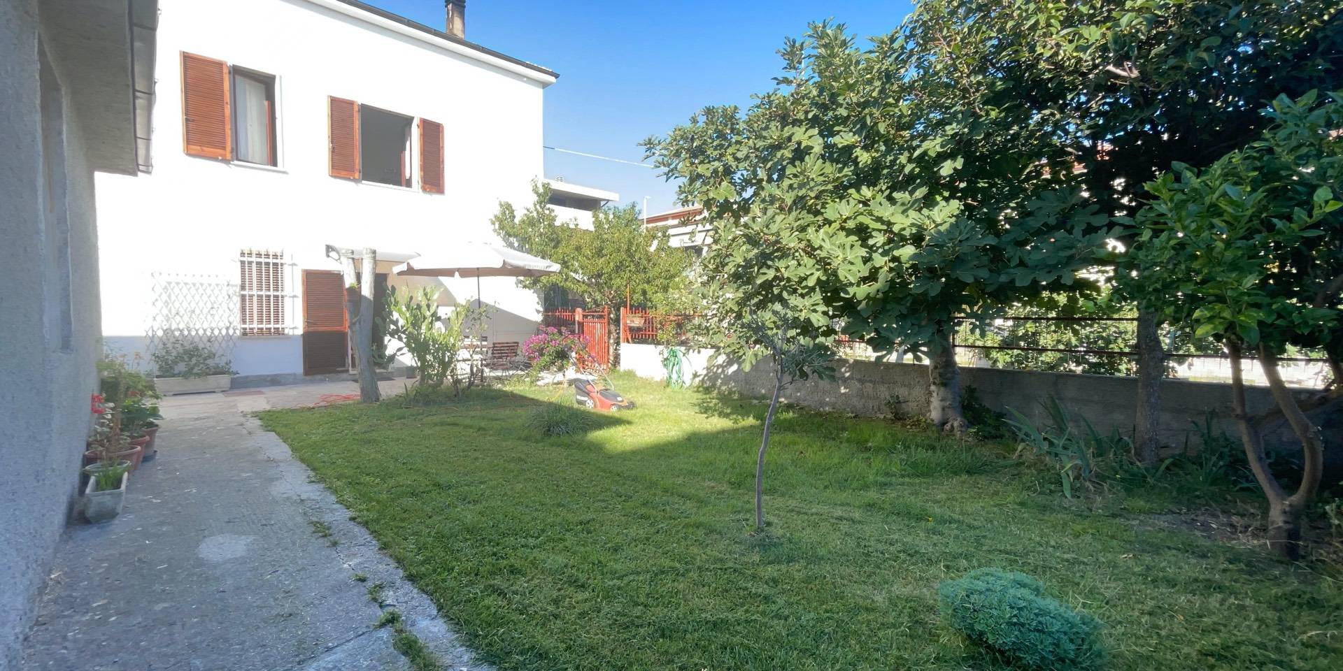 Casa indipendente in vendita a Martinsicuro (TE)