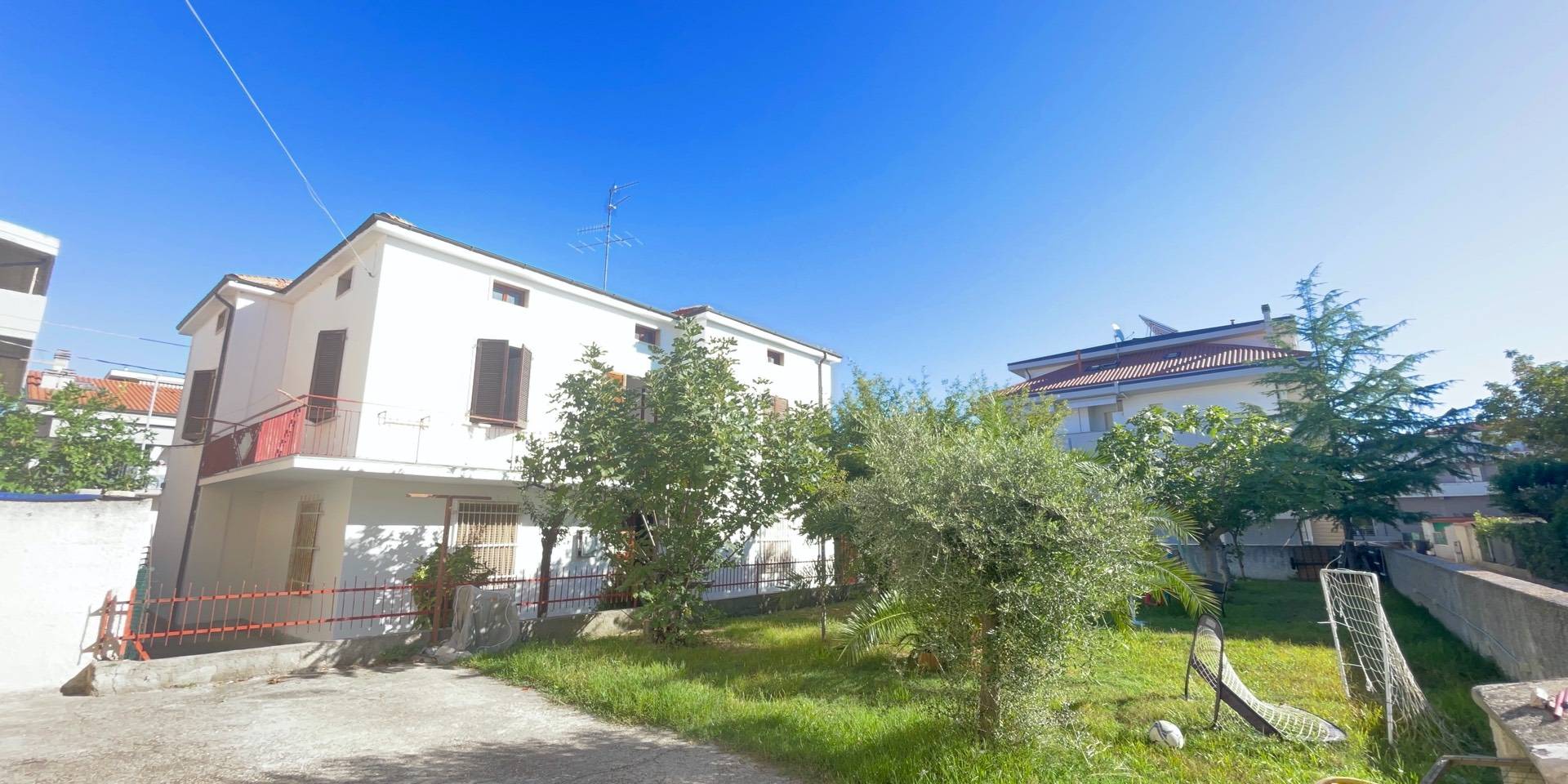 Casa indipendente in vendita a Martinsicuro (TE)