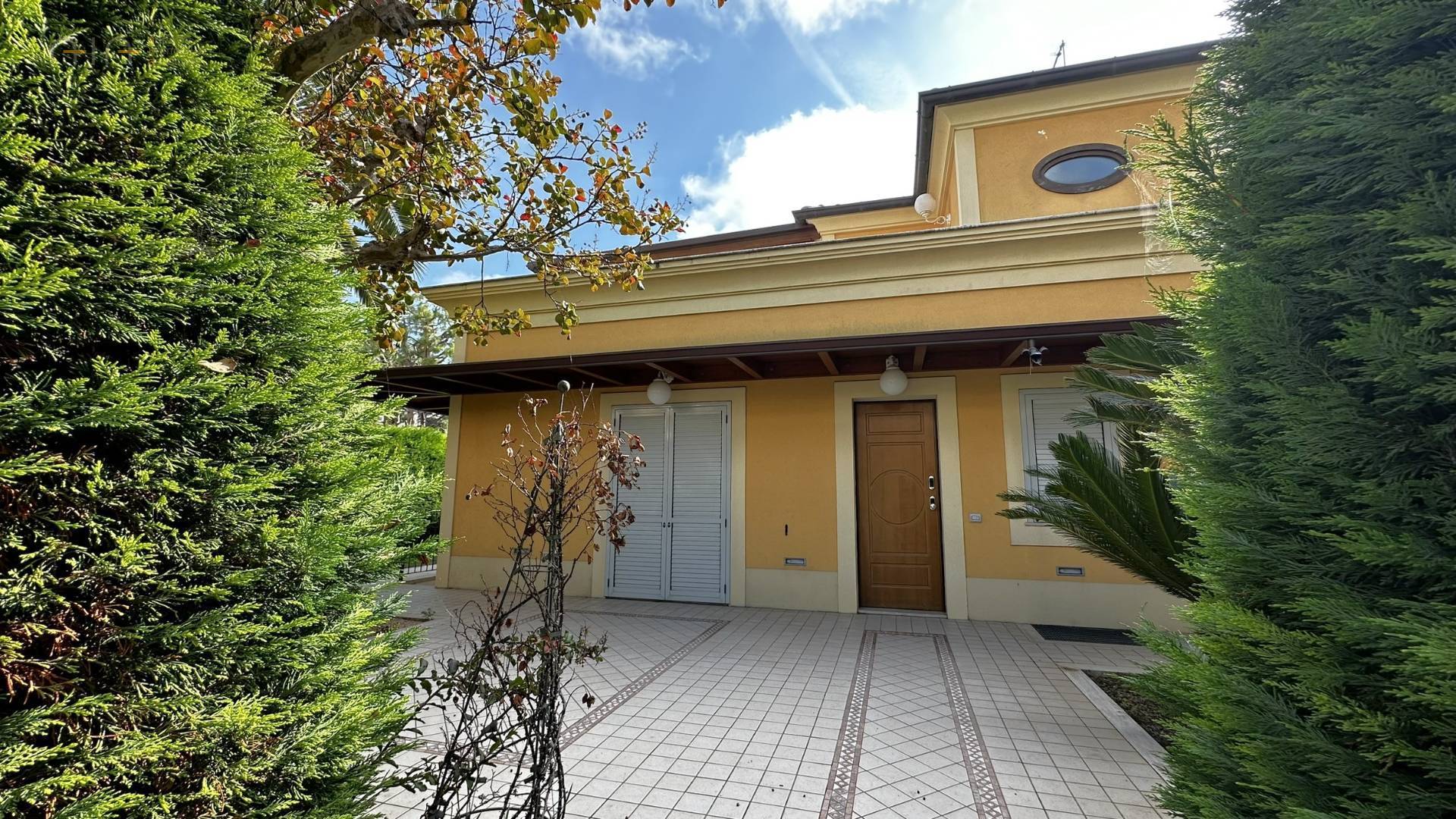 Villa in vendita a San Benedetto Del Tronto (AP)