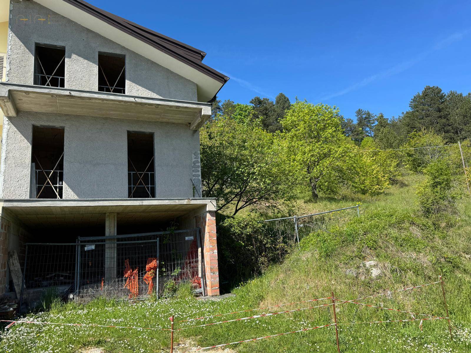 Villino a  schiera / bifamiliare in vendita a Montefalcone Appennino