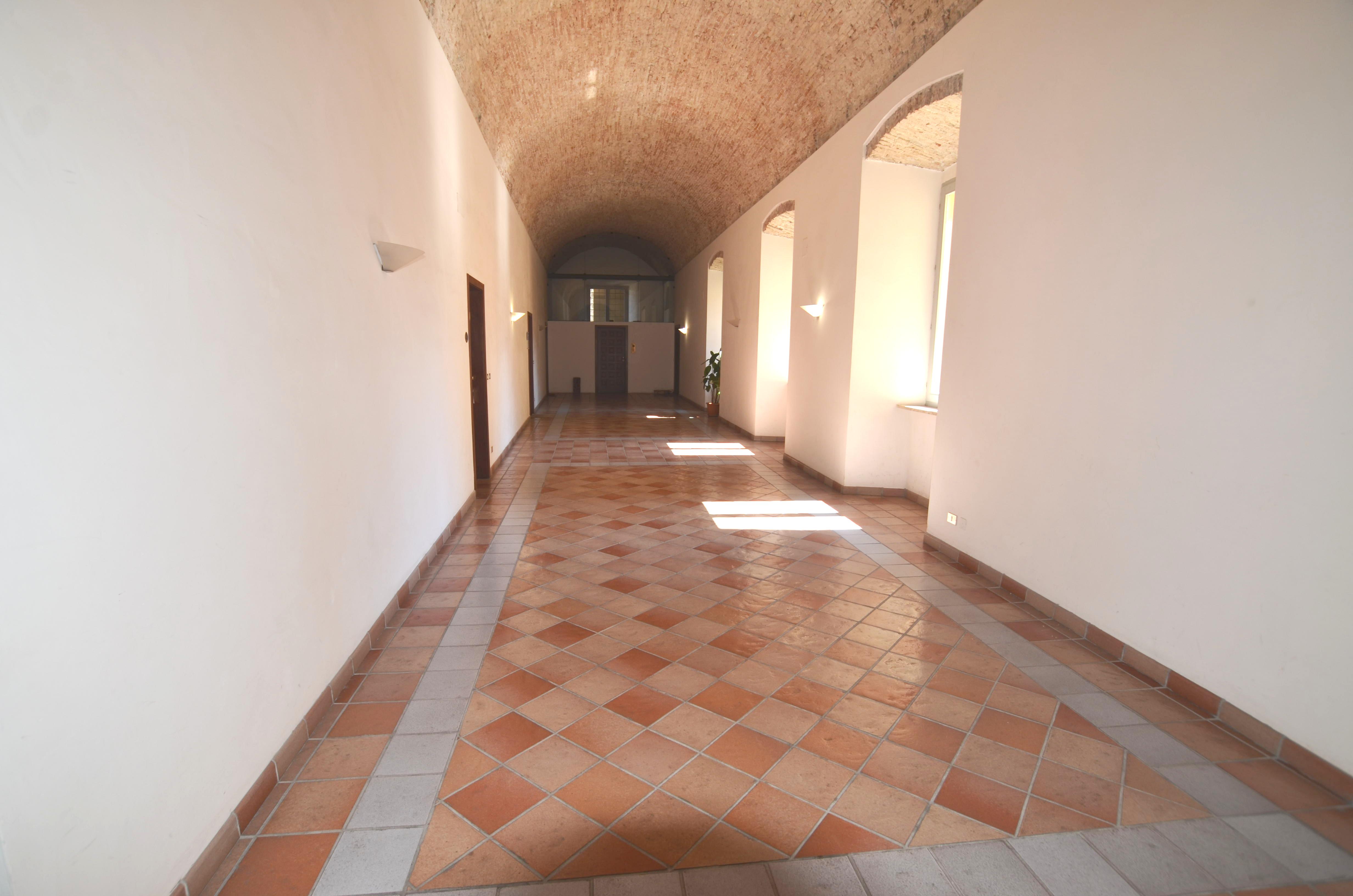 Ufficio - Loc.Com. ASCOLI PICENO vendita  Centralissima (antico Incasato Medievale)  La Mer