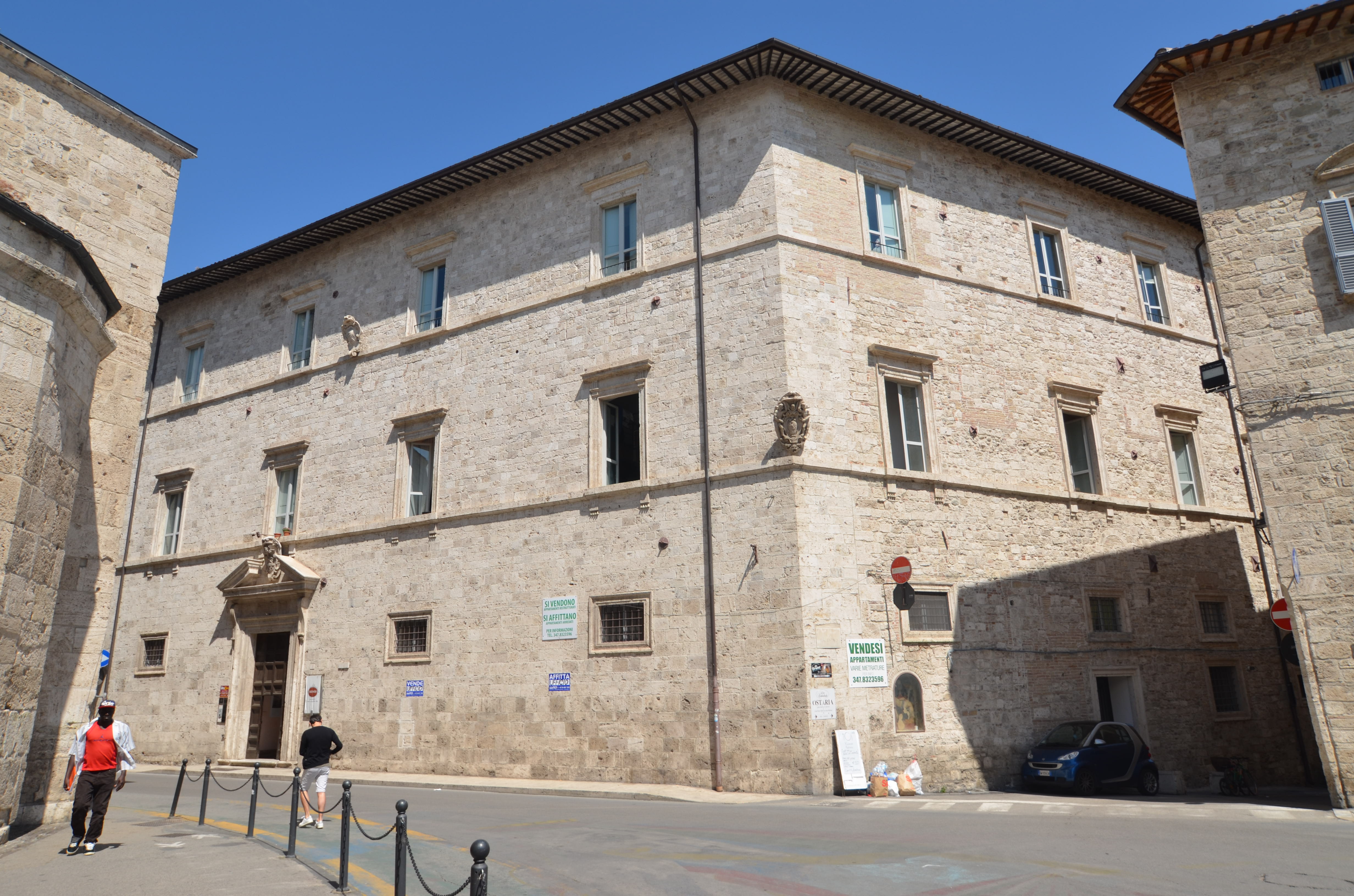  ascoli-piceno affitto quart: centralissima (antico incasato medievale) la-mer