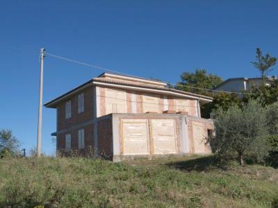 Casa cielo - terra in vendita a Carassai