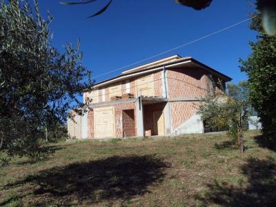 Casa cielo - terra in vendita a Carassai