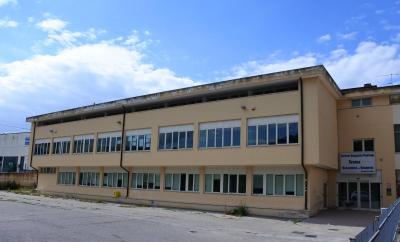 Edificio Commerciale in Vendita a Ripatransone