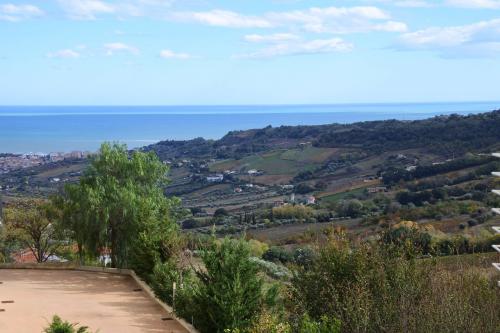 Villetta a schiera in vendita a Acquaviva Picena (AP)