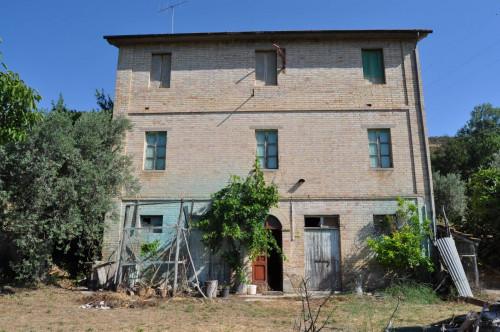 Rustico in vendita a Cupra Marittima (AP)