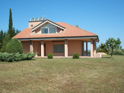 Casa cielo - terra in vendita a Grottammare