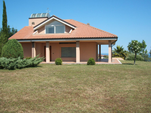 Casa cielo - terra in vendita a Grottammare