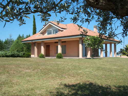 Casa cielo - terra in vendita a Grottammare