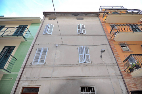 Casa cielo - terra in vendita a Cupra Marittima