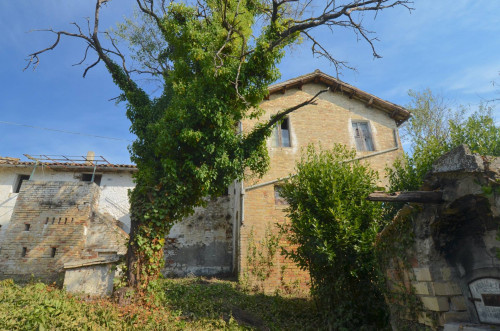 Casale Colonico in vendita a Monteprandone