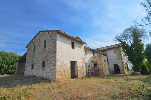 Casale Colonico in vendita a Monteprandone