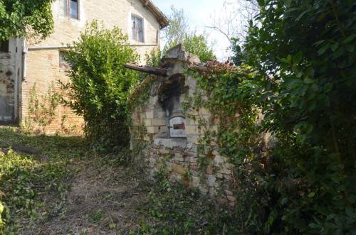 Casale Colonico in vendita a Monteprandone