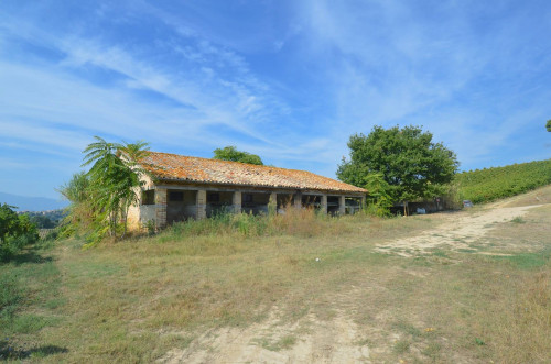 Casale Colonico in vendita a Spinetoli