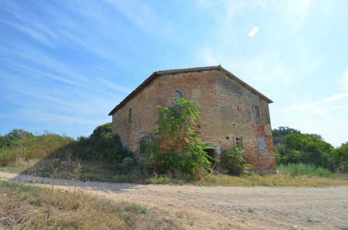 Casale Colonico in vendita a Spinetoli