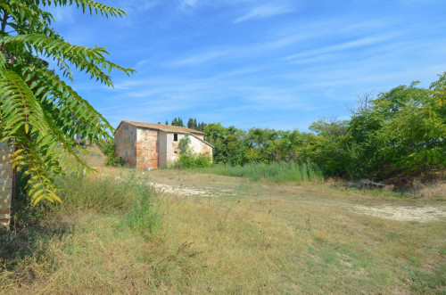 Casale Colonico in vendita a Spinetoli